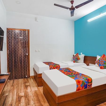 Fabhotel Rlv Green Palace - Nr Kengeri Satellite Town 벵갈루루 외부 사진