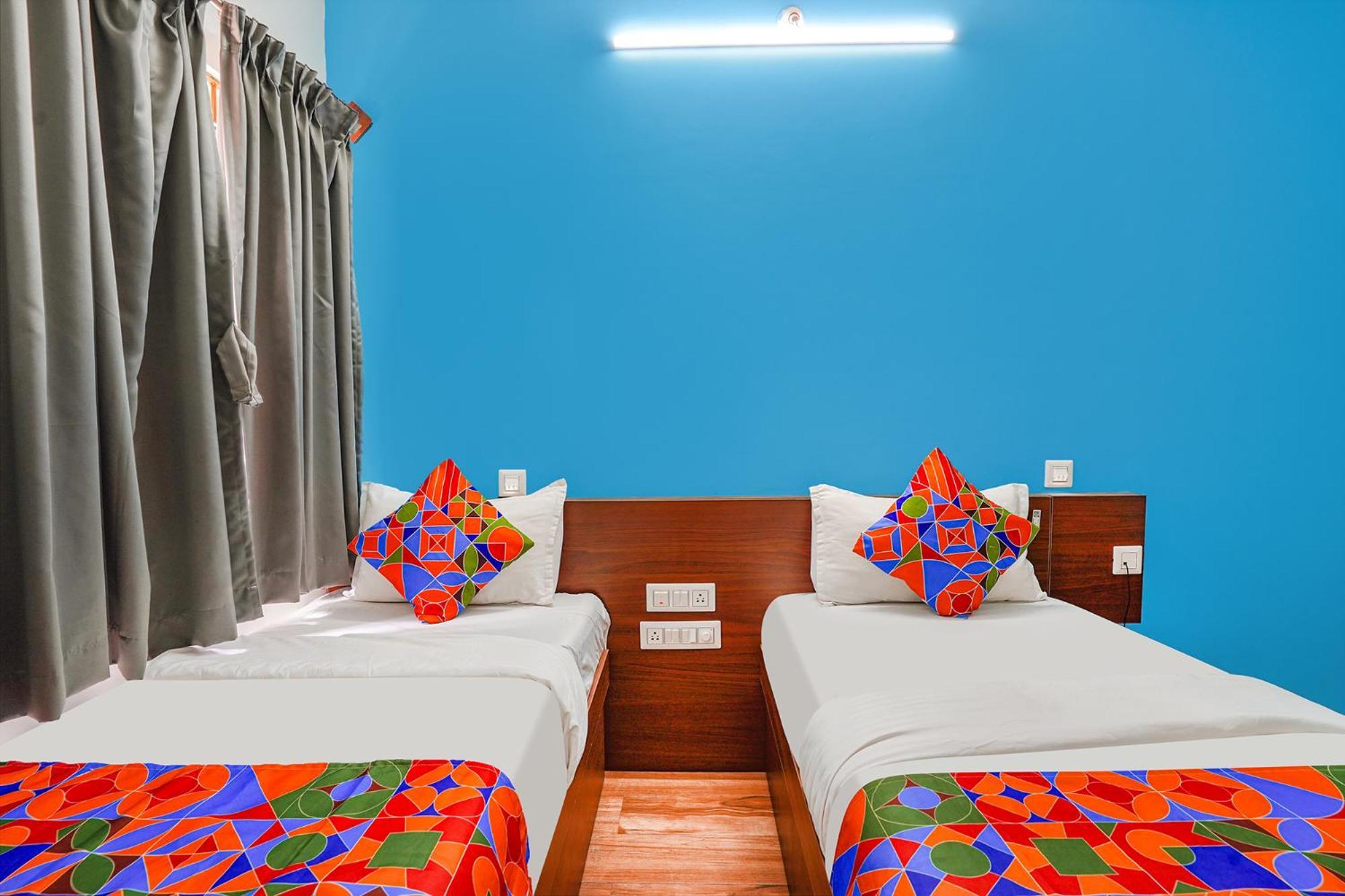Fabhotel Rlv Green Palace - Nr Kengeri Satellite Town 벵갈루루 외부 사진